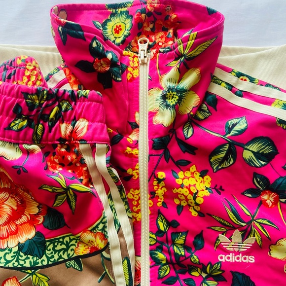 Adidas floral tracksuit set - Picture 5 of 10